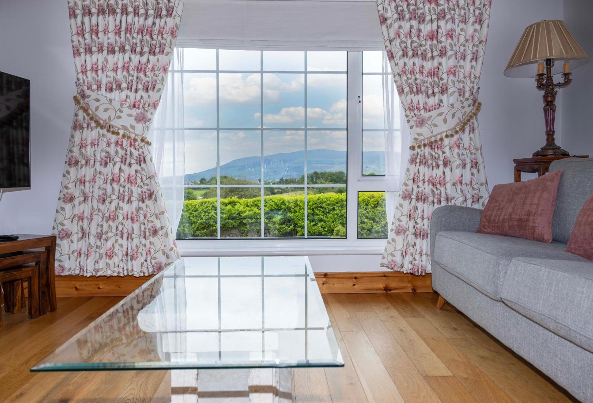 Mountain Nest At The Foot Of Slieve Gullion Apartment Cloghoge ภายนอก รูปภาพ