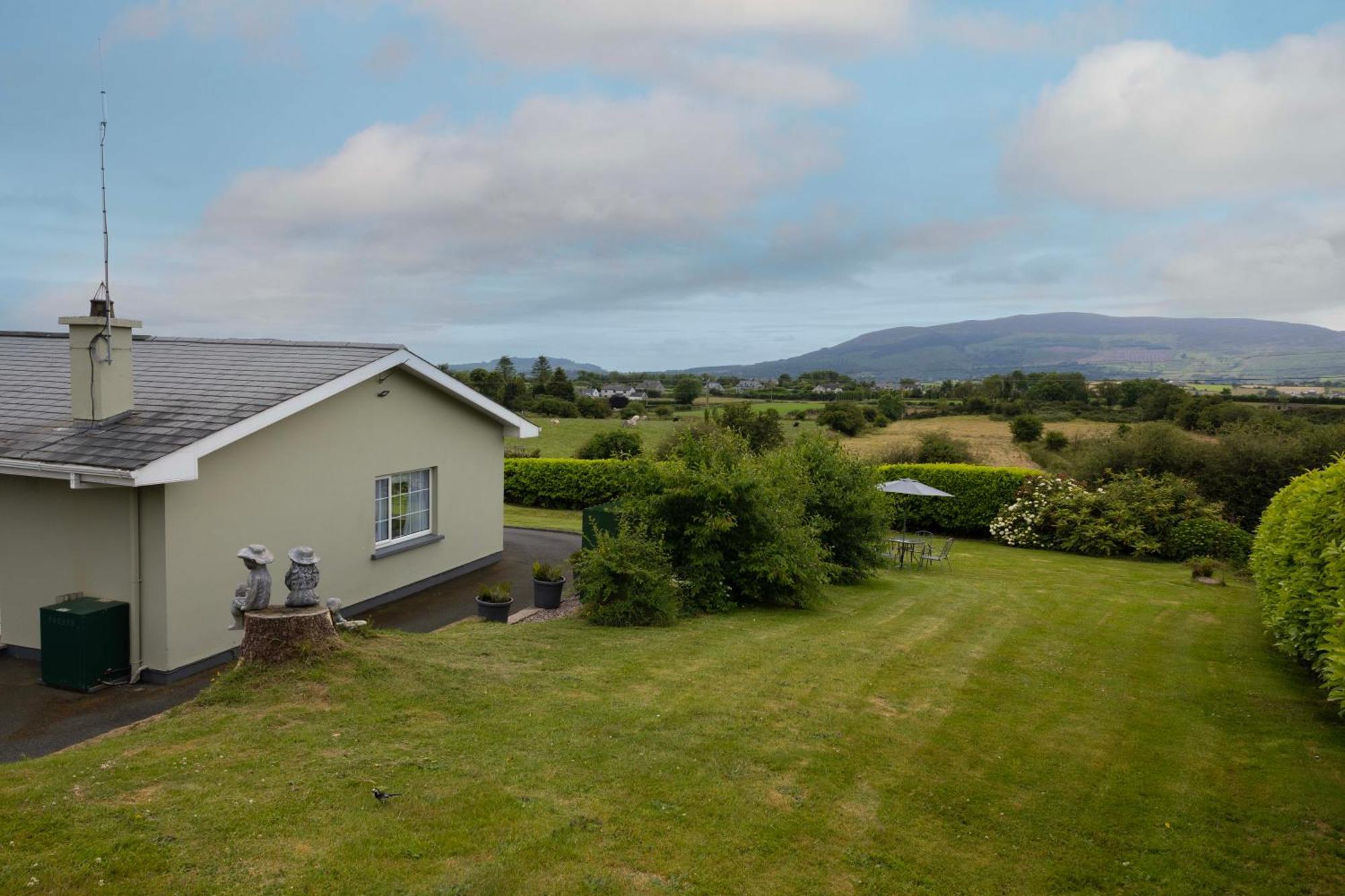Mountain Nest At The Foot Of Slieve Gullion Apartment Cloghoge ภายนอก รูปภาพ
