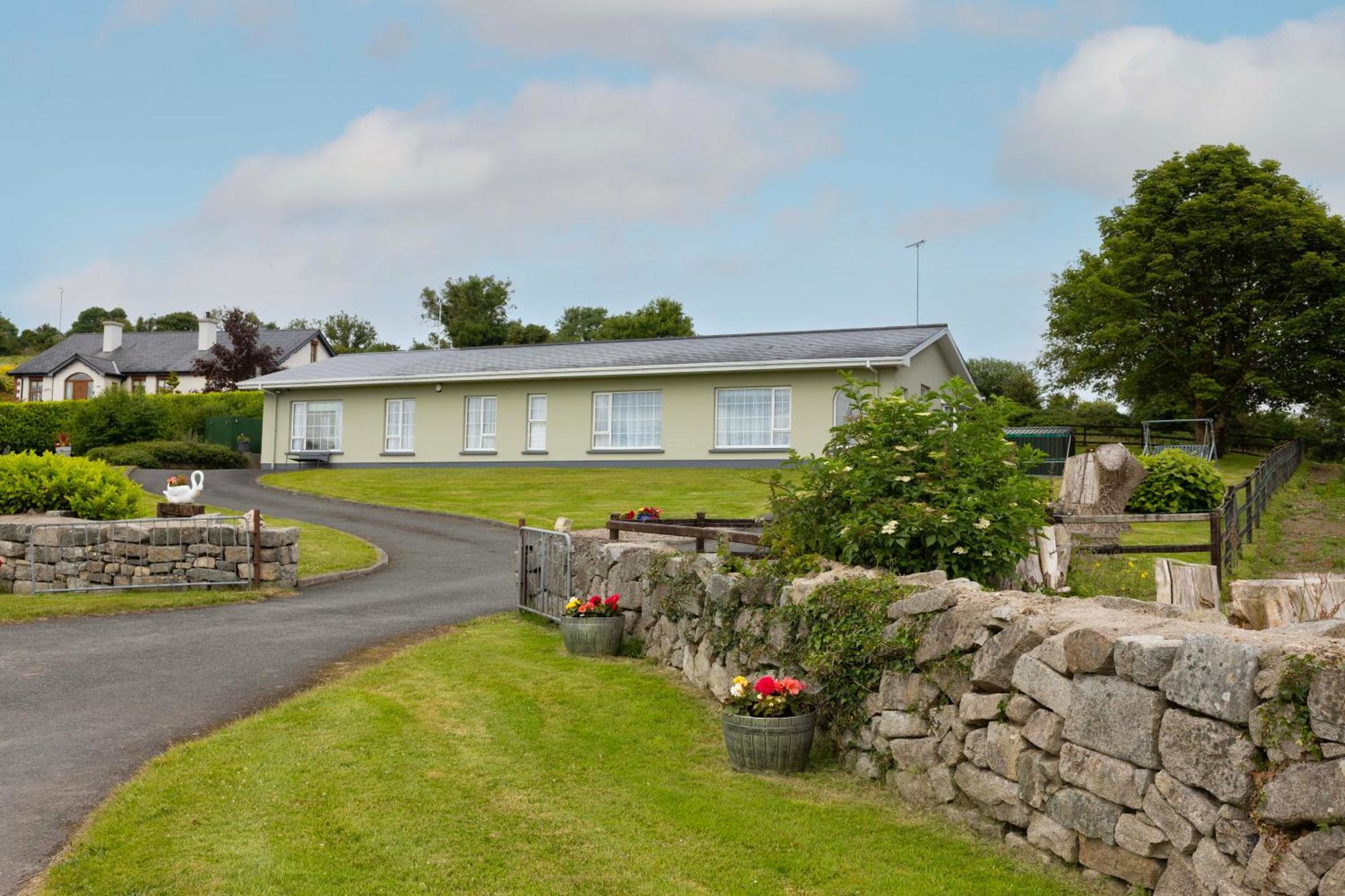 Mountain Nest At The Foot Of Slieve Gullion Apartment Cloghoge ภายนอก รูปภาพ