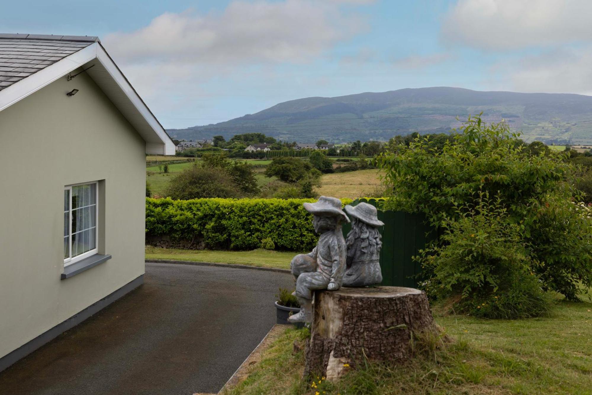 Mountain Nest At The Foot Of Slieve Gullion Apartment Cloghoge ภายนอก รูปภาพ